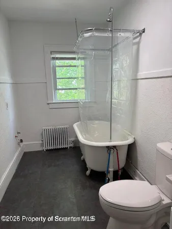 $1,175 | 1017 Main Street, Unit 2, Dickson City, PA 18519