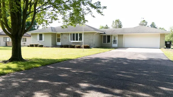 $310,000 | 58413 220 Street, Austin, MN 55912