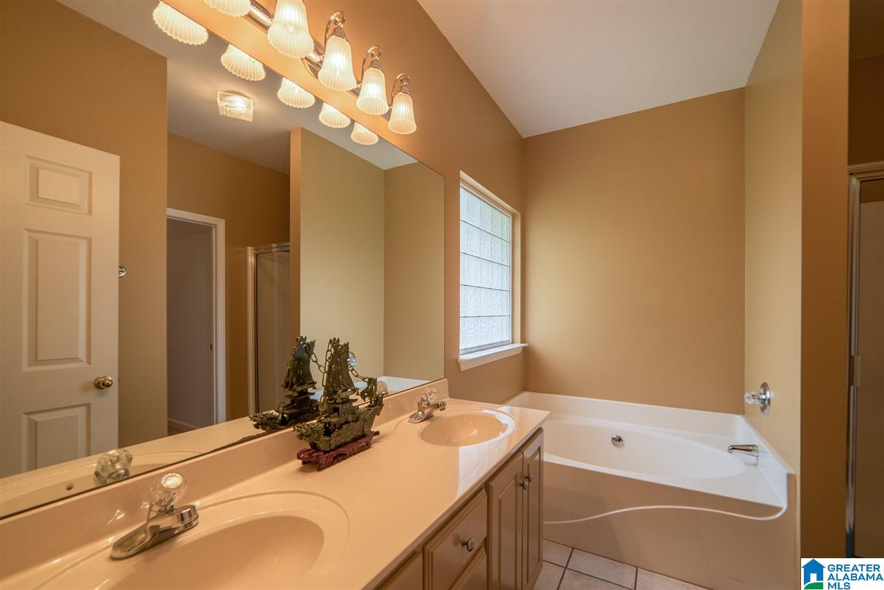 136 Camden Way Warrior, AL 35180 - Photo 8 of 36