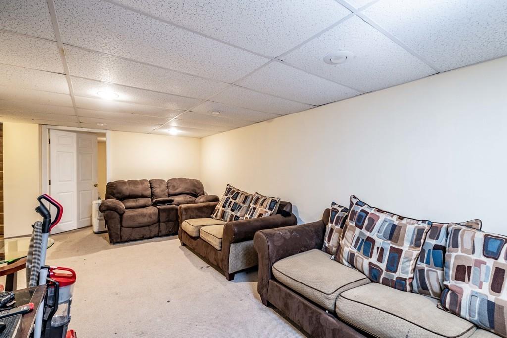 57 Pelham Street Springfield, MA 01109 - Photo 12 of 25