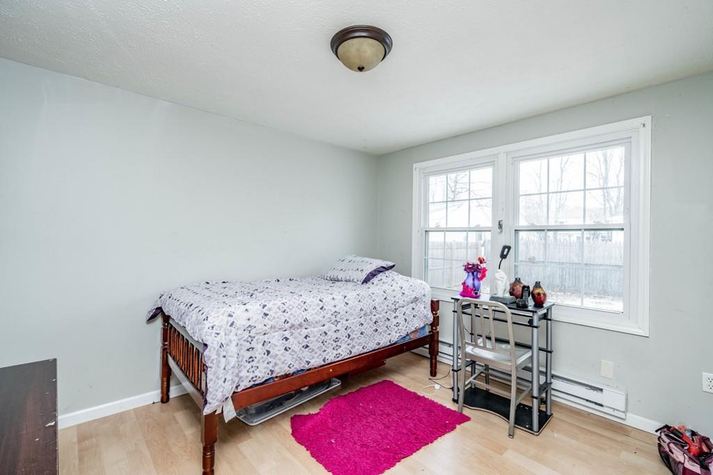 57 Pelham Street Springfield, MA 01109 - Photo 8 of 25
