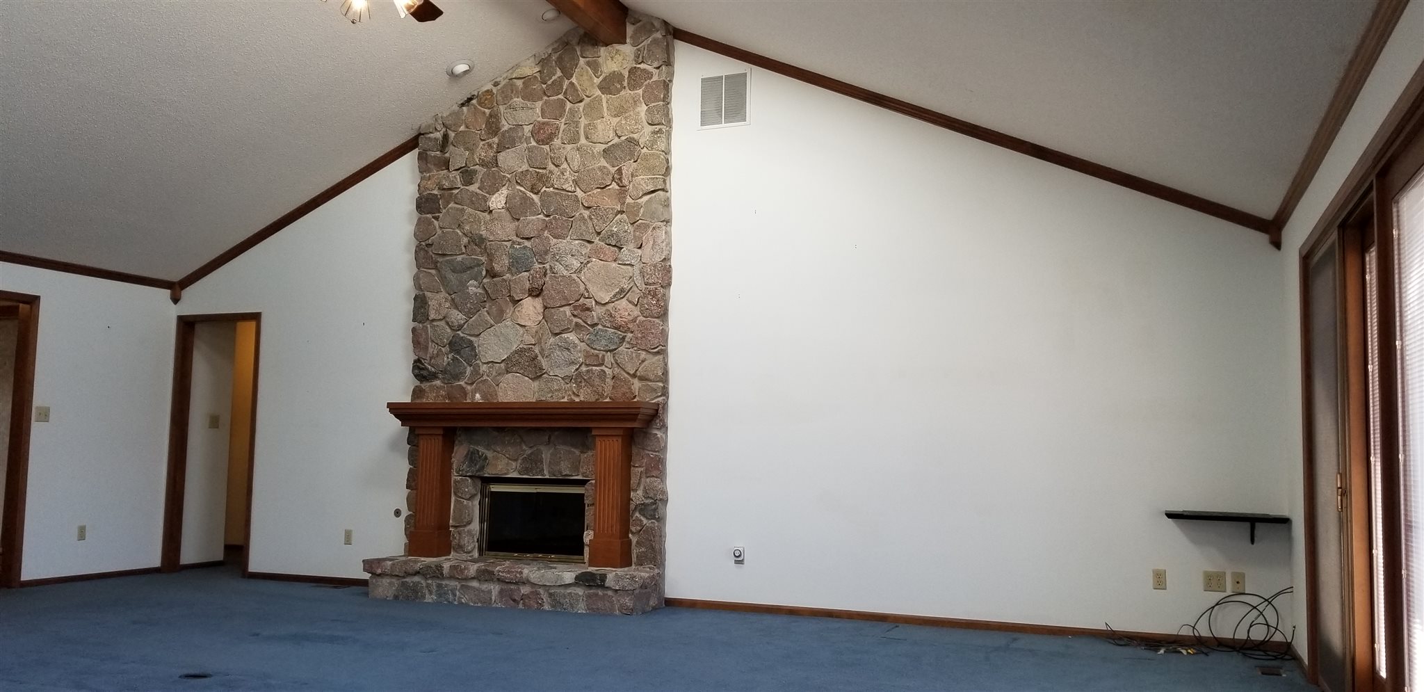 1002 Mill Lake Road Fort Wayne, IN 46845 - Photo 3 of 31 Gallery Image 3