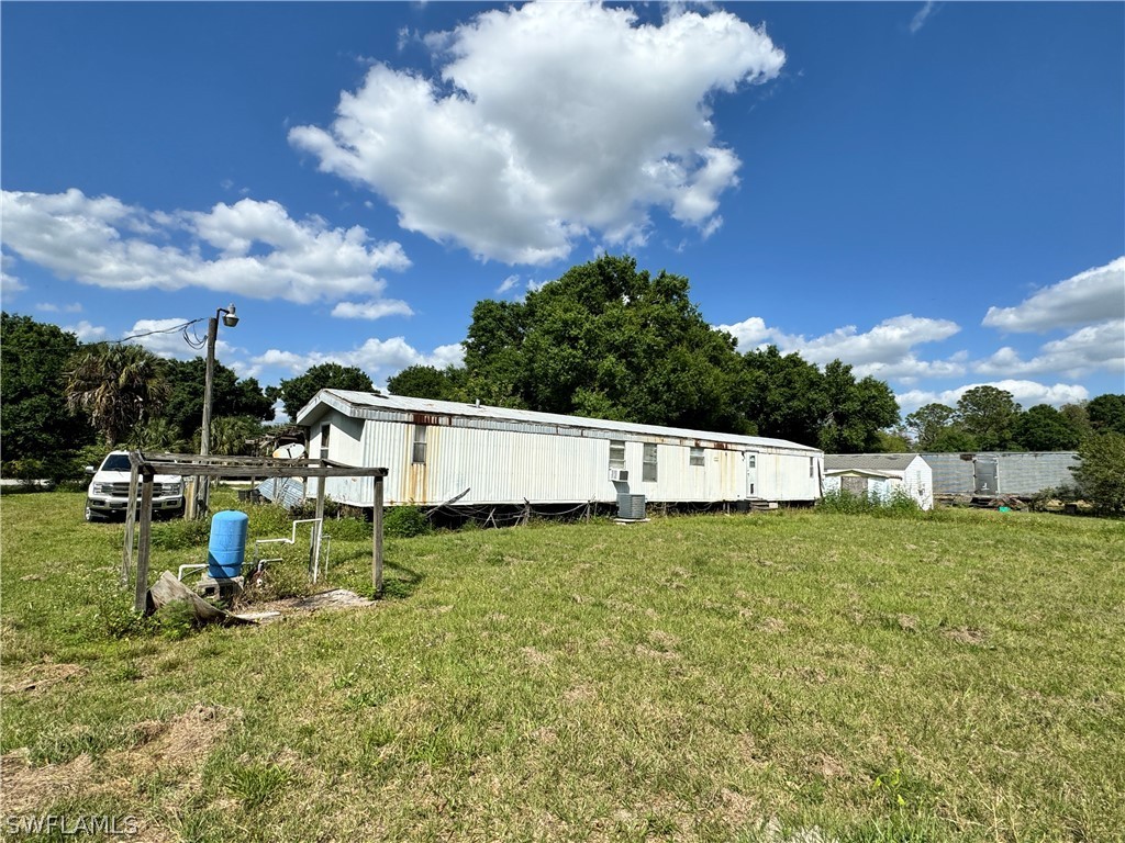 1075 Case Road LaBelle, FL 33935 - Photo 14 of 25 Gallery Image 14