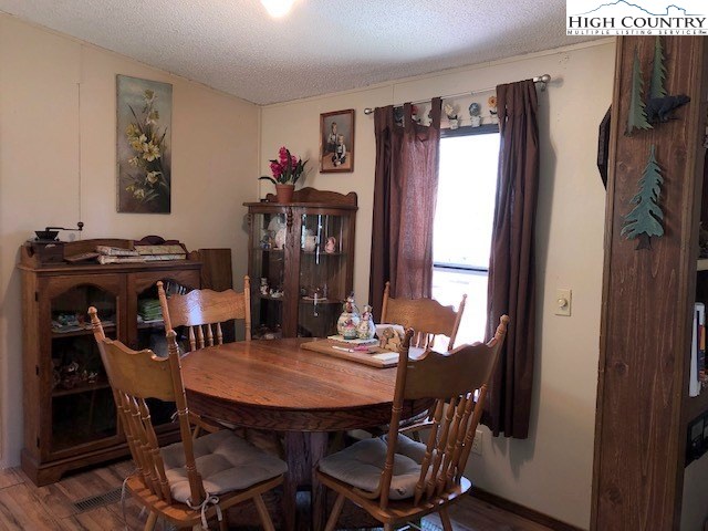 805 Coffey Road Linville, NC 28646 - Photo 11 of 20 Gallery Image 11