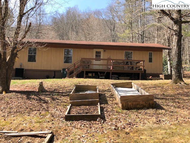 805 Coffey Road Linville, NC 28646 - Photo 8 of 20 Gallery Image 8