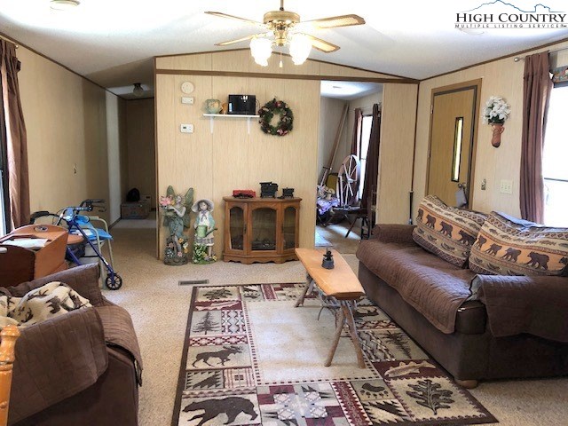 805 Coffey Road Linville, NC 28646 - Photo 10 of 20 Gallery Image 10