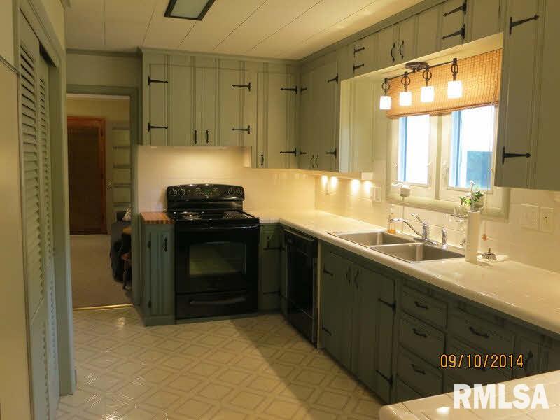 15598 Moellers Road Marion, IL 62959 - Photo 8 of 22 Gallery Image 8