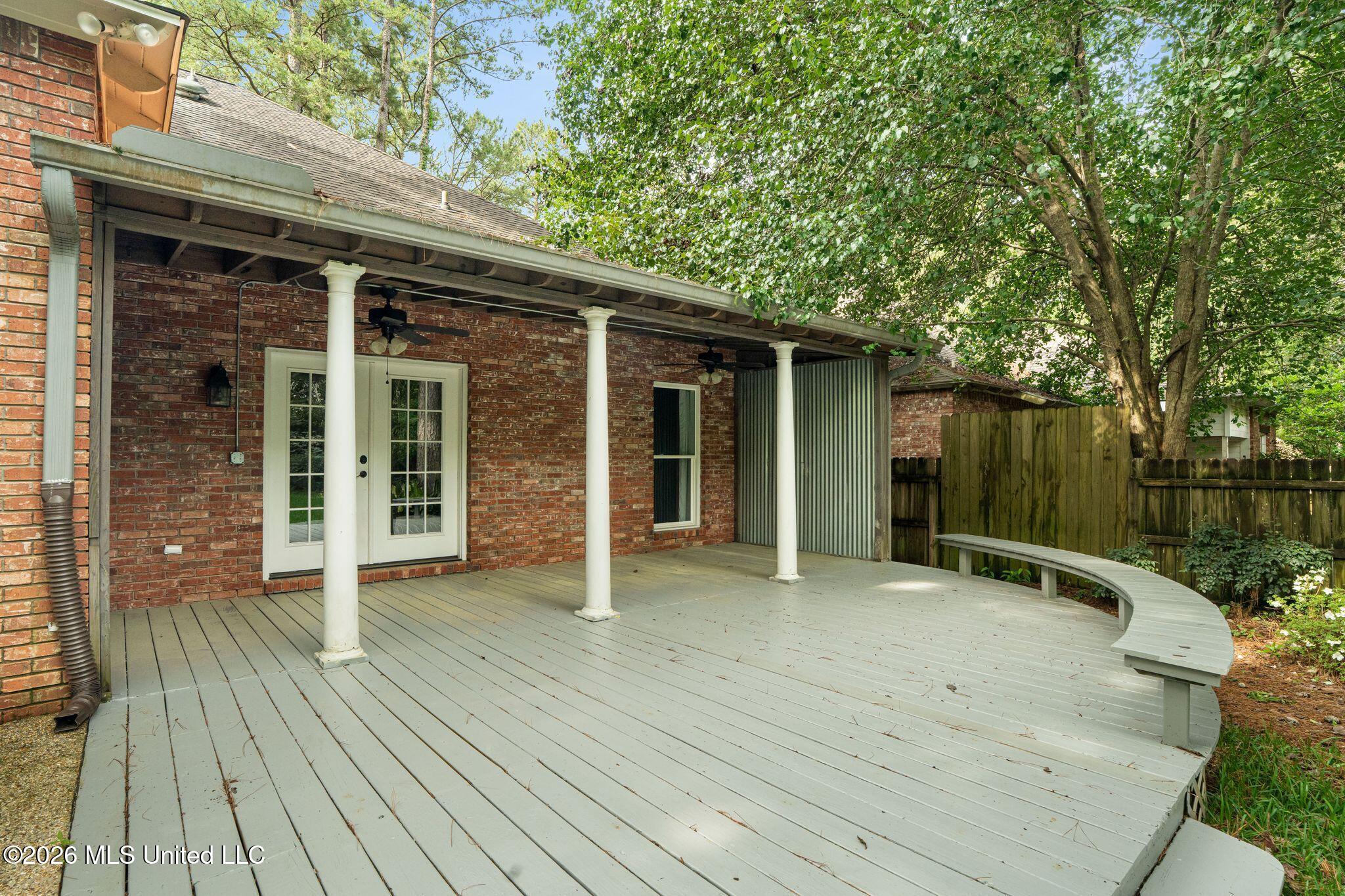 10 Moss Point Road Hattiesburg, MS 39402 - Photo 34 of 51 Back Porch