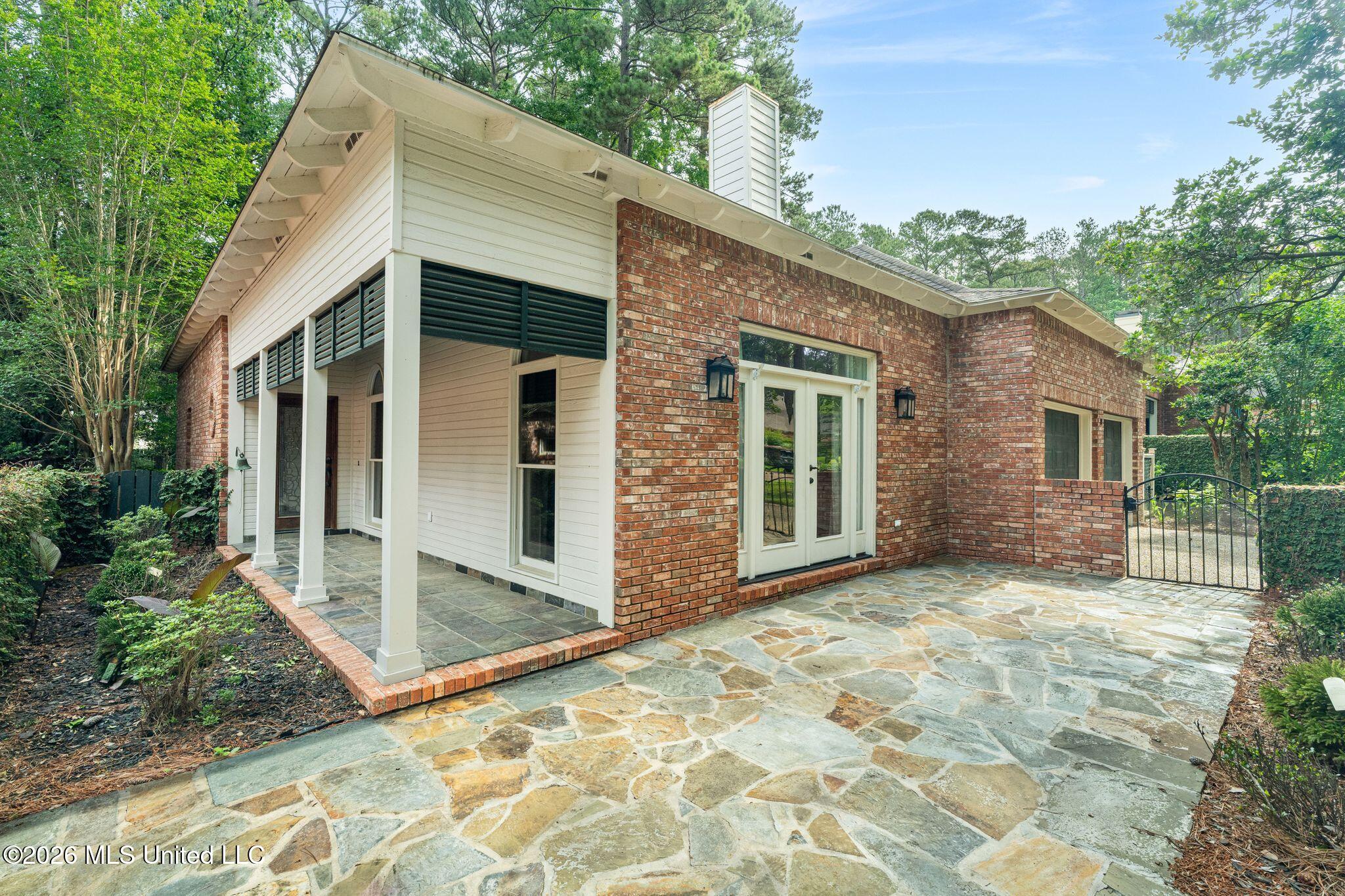 10 Moss Point Road Hattiesburg, MS 39402 - Photo 8 of 51 Courtyard