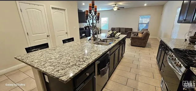 $559,900 | Undisclosed Address, Shafter, CA 93263