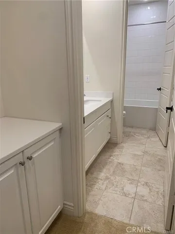 $6,300 | 117 Wanderer, Irvine, CA 92618