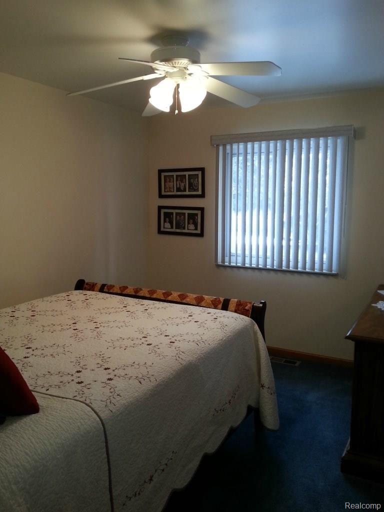 7861 Hemingway Road Howell, MI 48855 - Photo 8 of 16 Guest Room
