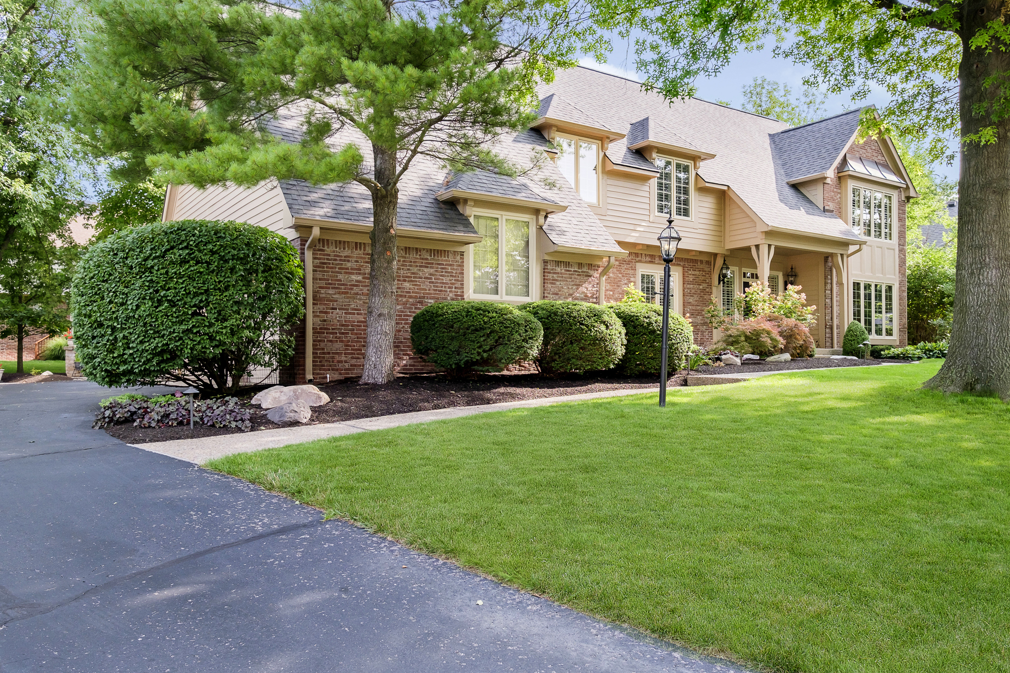 3256 Smokey Ridge Court Carmel, IN 46033 - Photo 3 of 48 Gallery Image 3