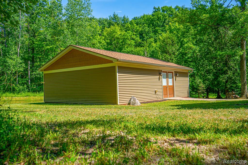 2580 Long Lake Road Lapeer, MI 48446 - Photo 12 of 79 Gallery Image 12