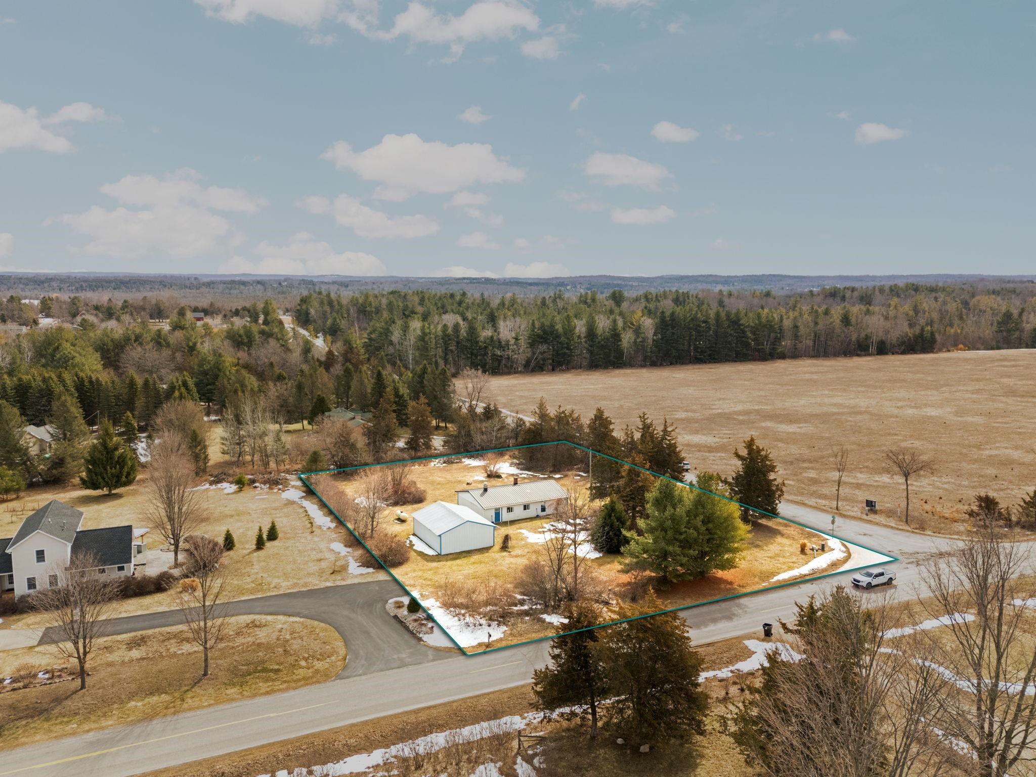 9125 Ayers Road Williamsburg, MI 49690 - Photo 25 of 31
