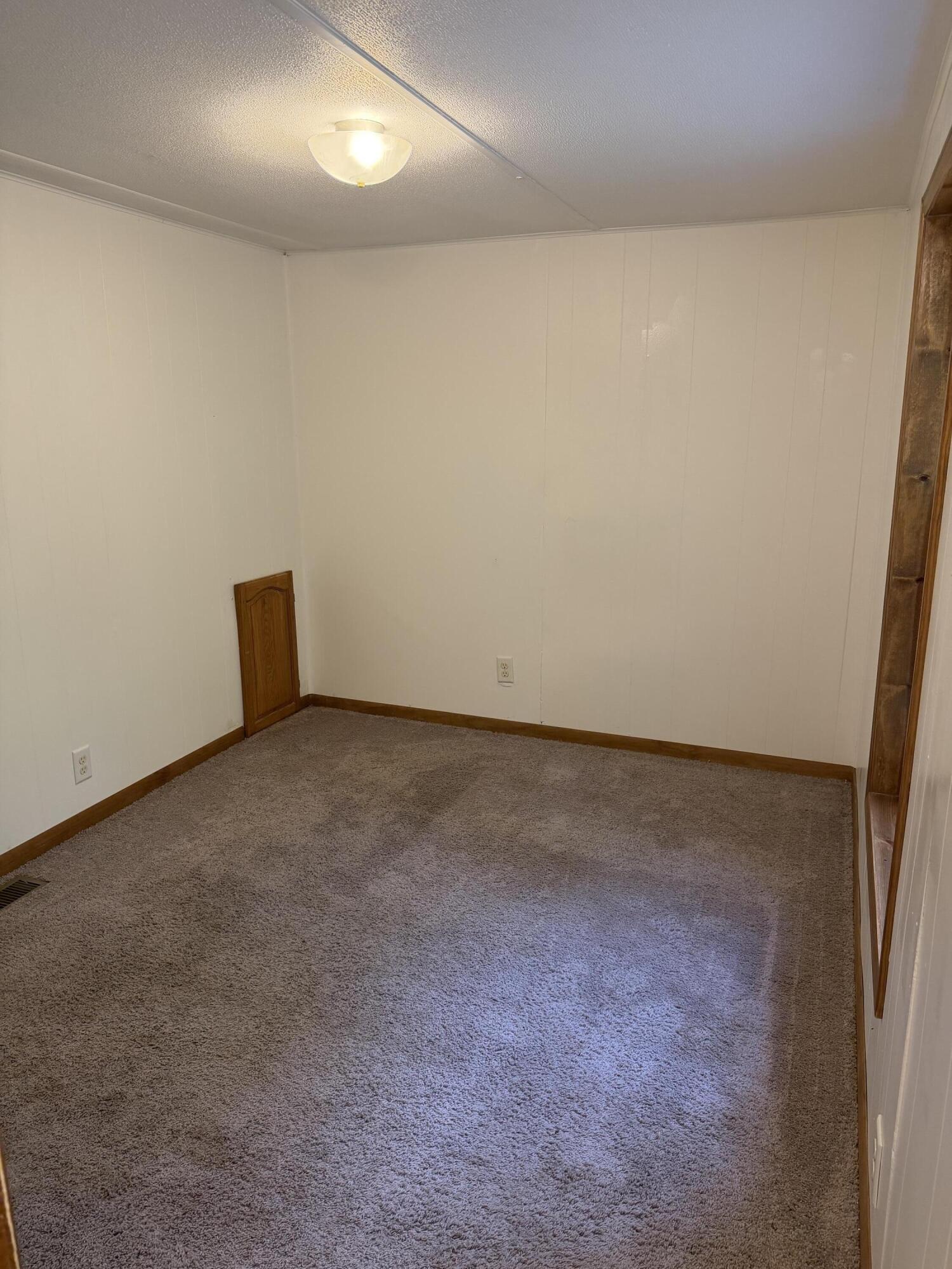6637 White Road Muskegon, MI 49442 - Photo 14 of 22 IMG_8041