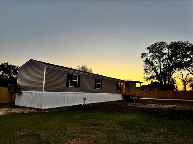 $249,999 | 409 West Harris Avenue, Pasadena, TX 77506