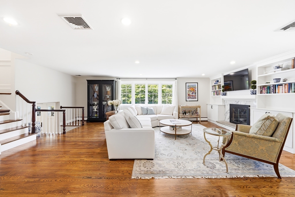 22 Hollywood Road Winchester, MA 01890 - Photo 6 of 39