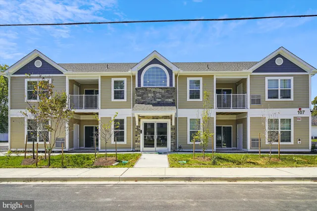 $1,750 | 107 Dundee Avenue, Unit 201, Chester, MD 21619