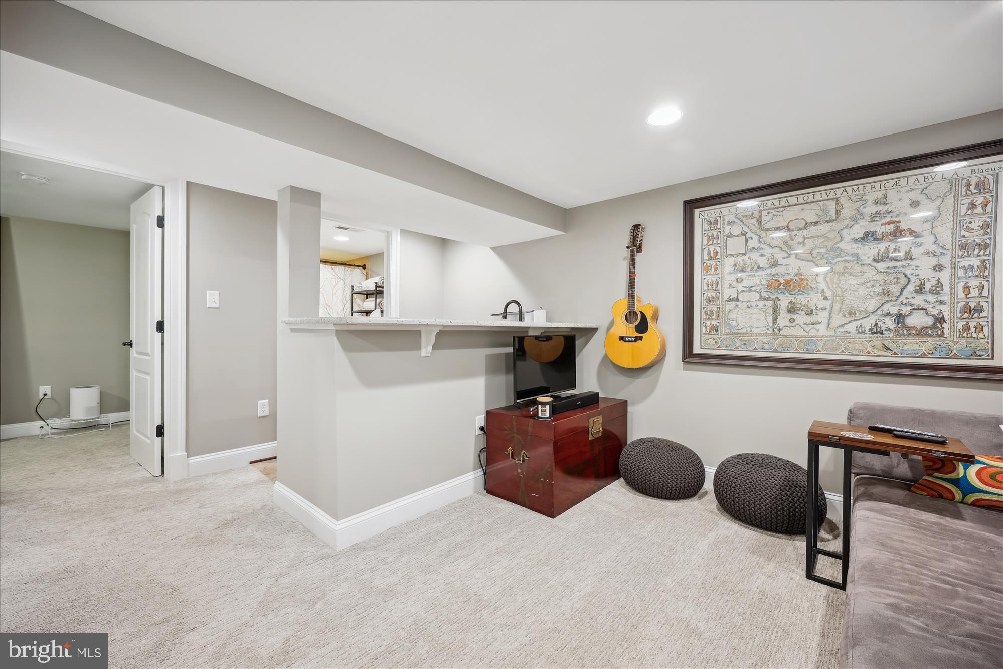 8103 Piney Branch Road Silver Spring, MD 20910 - Photo 27 of 42 a workspace with furniture and window