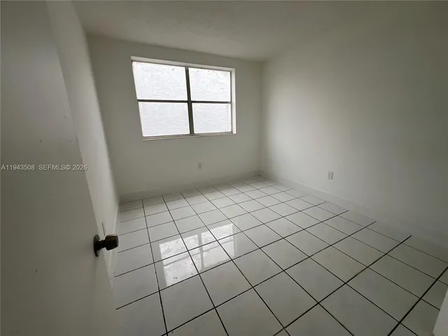 $359,000 | 1104 West 44th Street, Unit 87, Hialeah, FL 33012