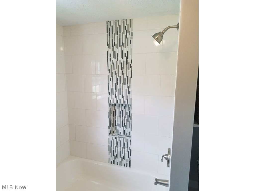 6360 Engle Road Brook Park, OH 44142 - Photo 13 of 22 Gallery Image 13