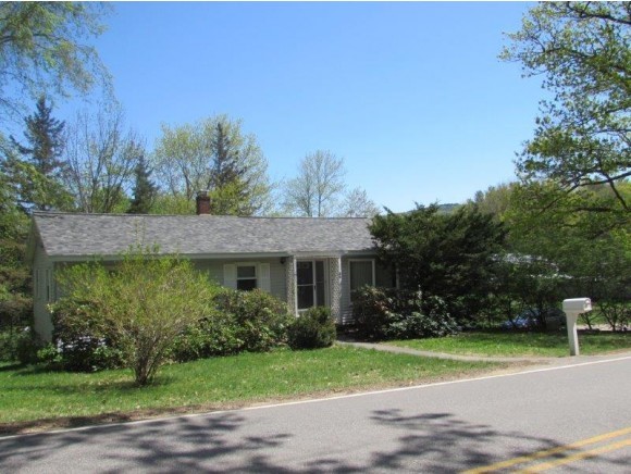 44 Hoyt Road Gilford, NH 03249 - Photo 1 of 31 Gallery Image 1
