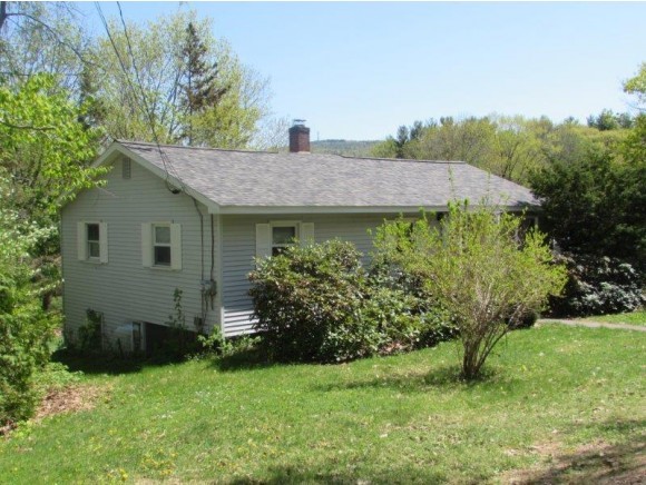 44 Hoyt Road Gilford, NH 03249 - Photo 7 of 31 Gallery Image 7
