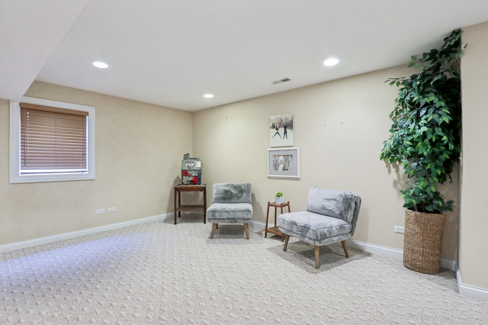 902 Dolder Lane Spring Grove, IL 60081 - Photo 36 of 67 Gallery Image 36