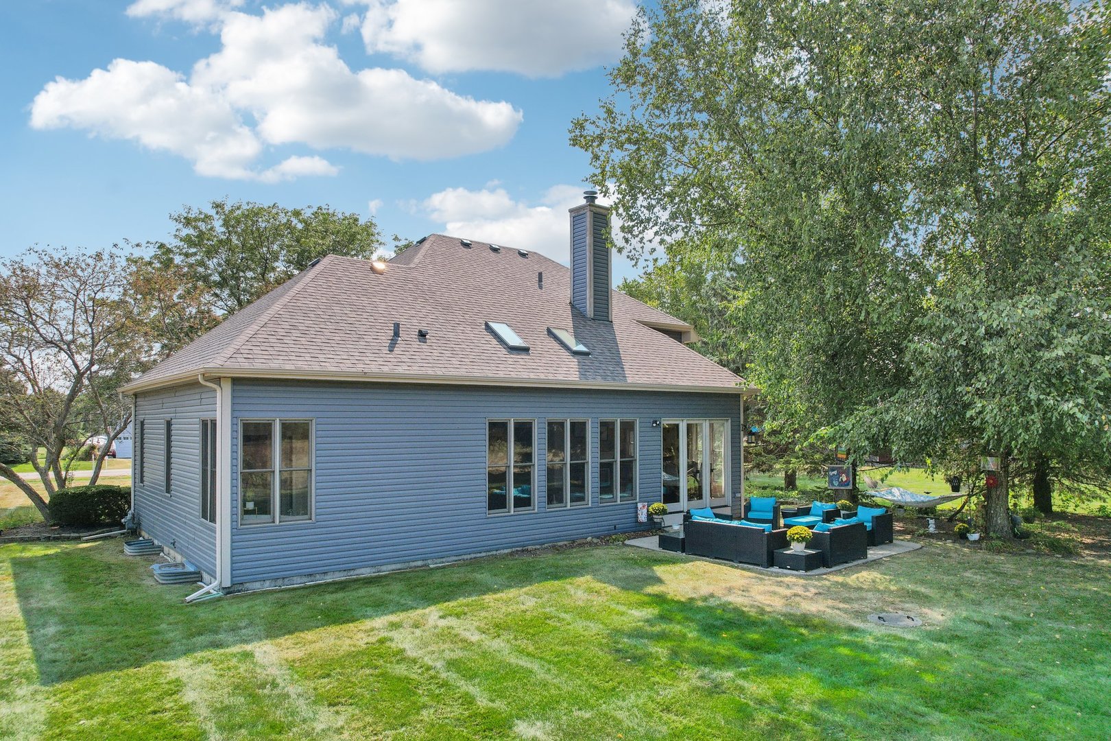 902 Dolder Lane Spring Grove, IL 60081 - Photo 46 of 67 Gallery Image 46