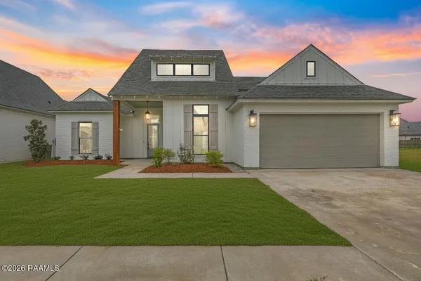 $623,000 | 107 Lansing Lane, Youngsville, LA 70592