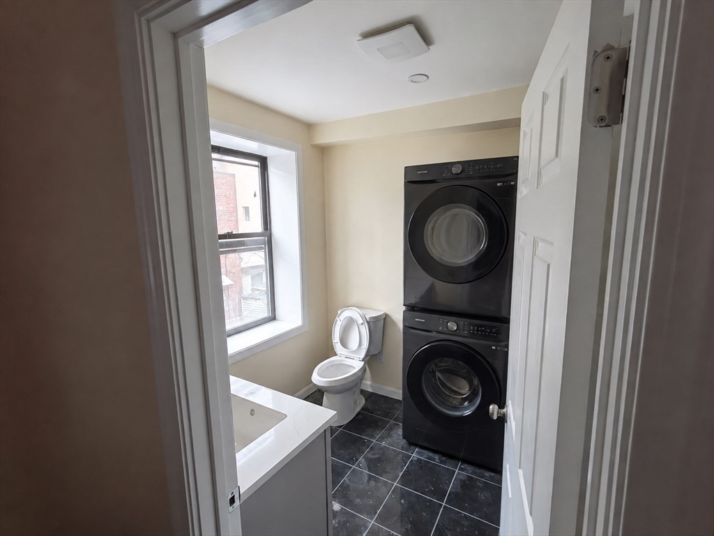 15 Hudson Street, Unit 2 Boston, MA 02111 - Photo 7 of 9 Gallery Image 7