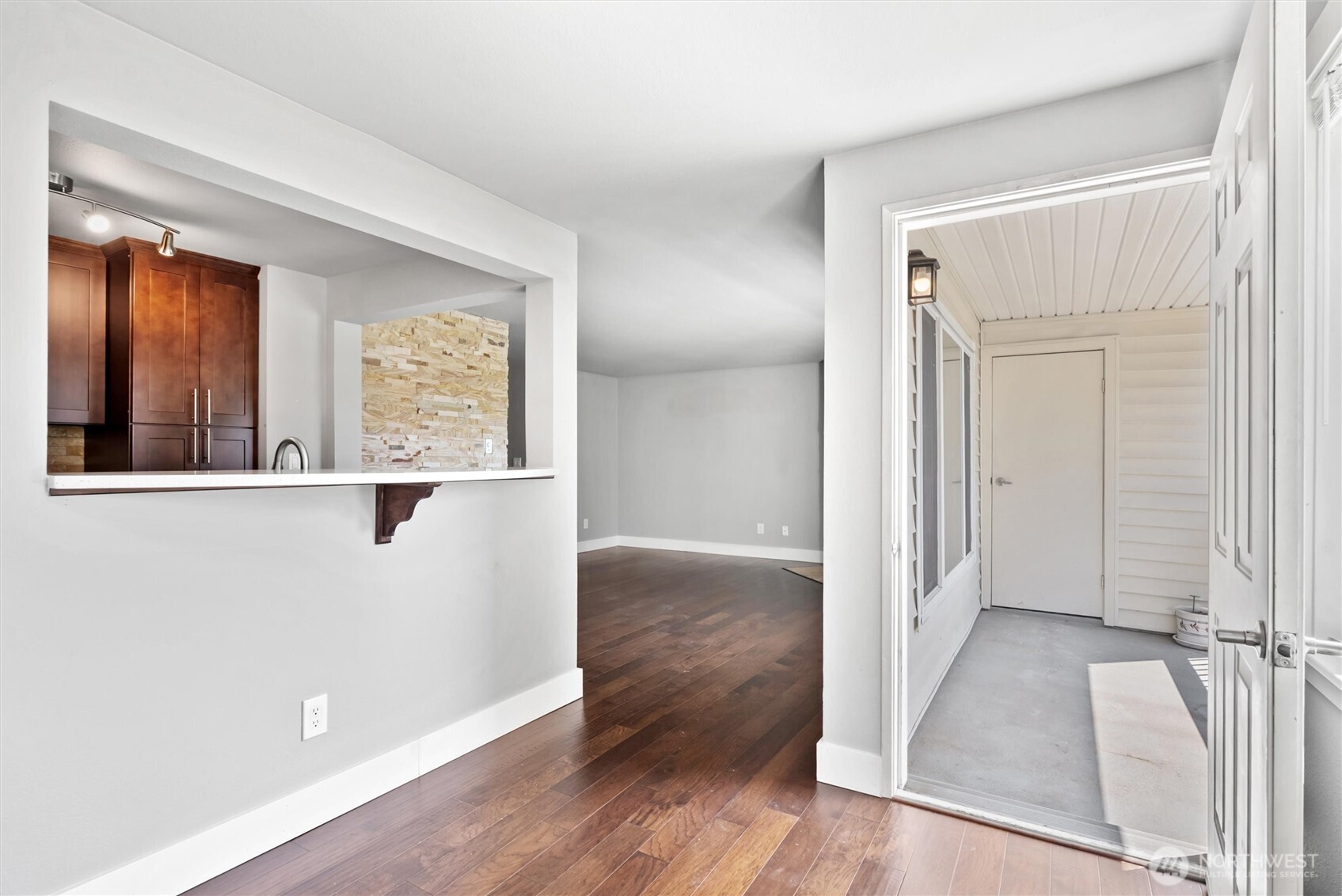 12404 East Gibson Road, Unit M202 Everett, WA 98204 - Photo 18 of 28
