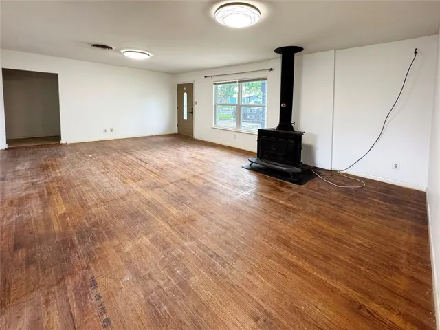 $359,500 | 327 West Mulberry Street, Fredericksburg, TX 78624