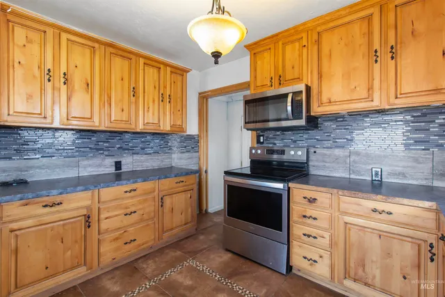 $259,000 | 729 11th Avenue North, Buhl, ID 83316