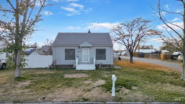 $259,000 | 729 11th Avenue North, Buhl, ID 83316
