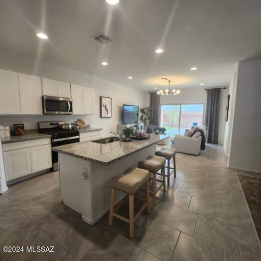 12569 West Barnett Road Marana, AZ 85653 - Photo 10 of 41