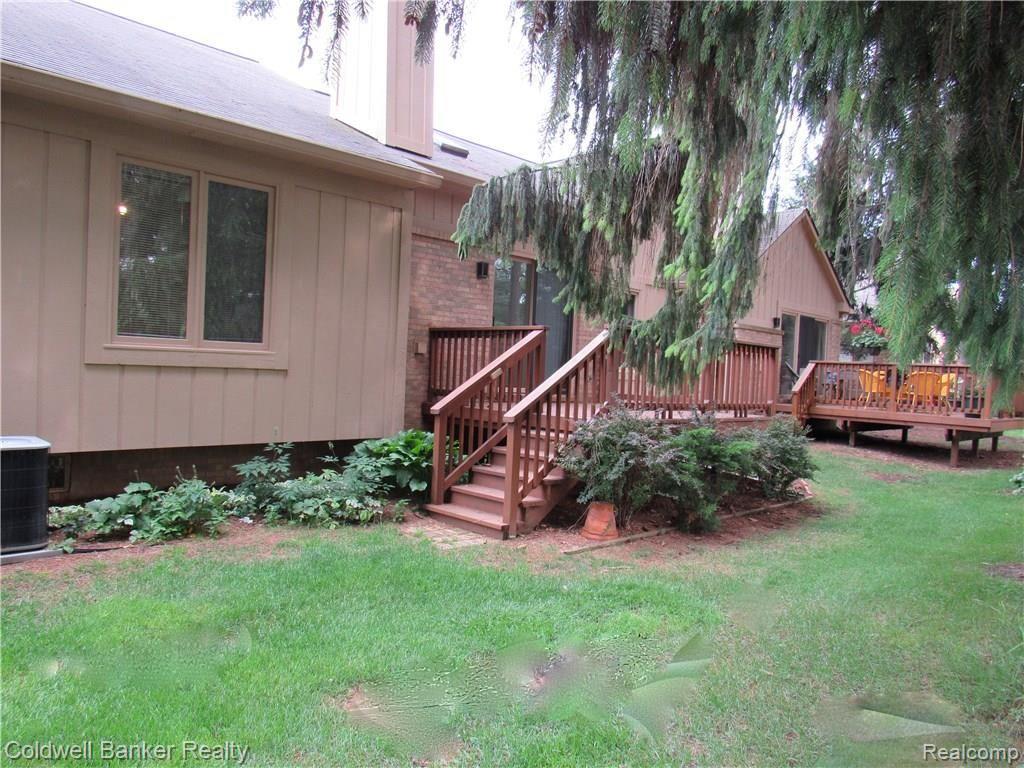 22330 River Ridge Trail Farmington Hills, MI 48335 - Photo 24 of 35