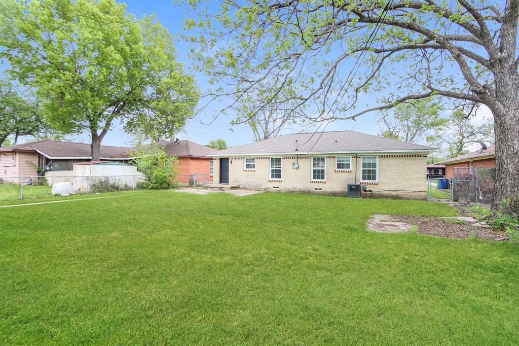 1823 Houghton Road Dallas, TX 75217 - Photo 14 of 16