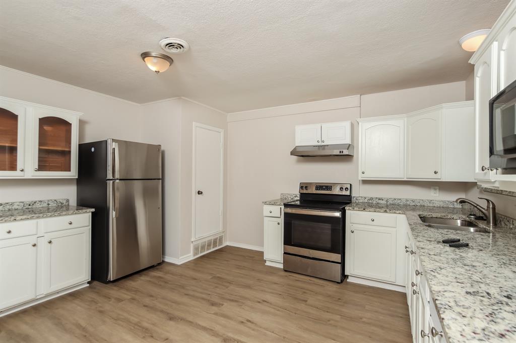 1823 Houghton Road Dallas, TX 75217 - Photo 5 of 16