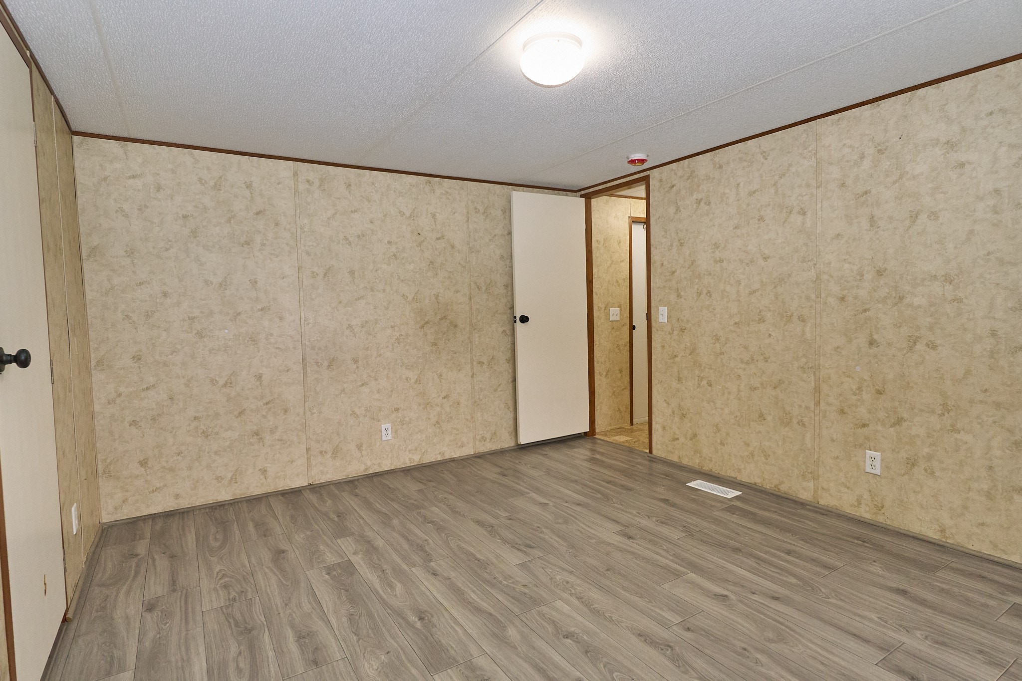 1003 Nunez Street Beasley, TX 77417 - Photo 12 of 22 Primary Bedroom