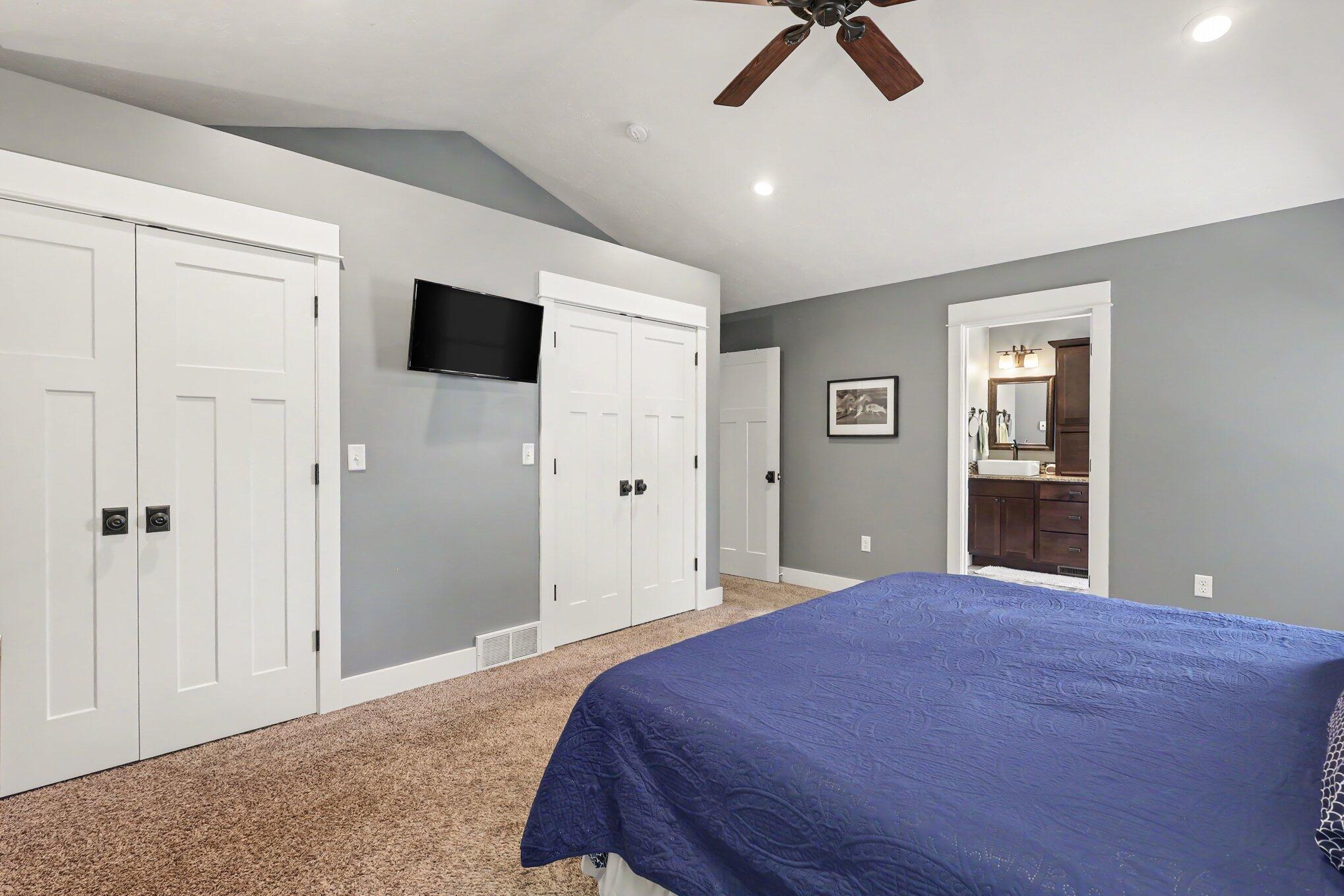 1280 Hendrick Road Muskegon, MI 49441 - Photo 14 of 43 014_file_2222