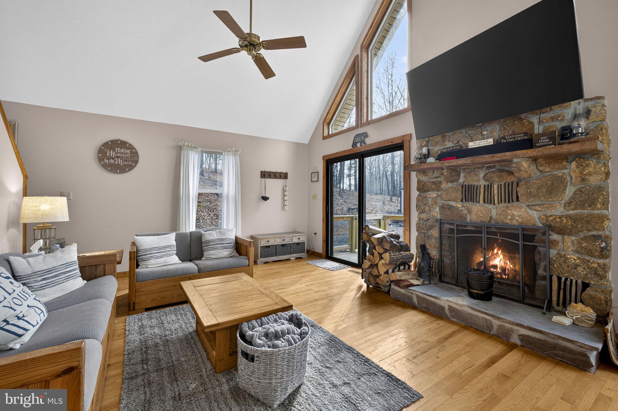 2368 Crossings View Road Paw Paw, WV 25434 - Photo 7 of 104