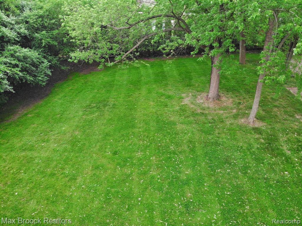 6070 Darramoor Road Bloomfield Hills, MI 48301 - Photo 20 of 22