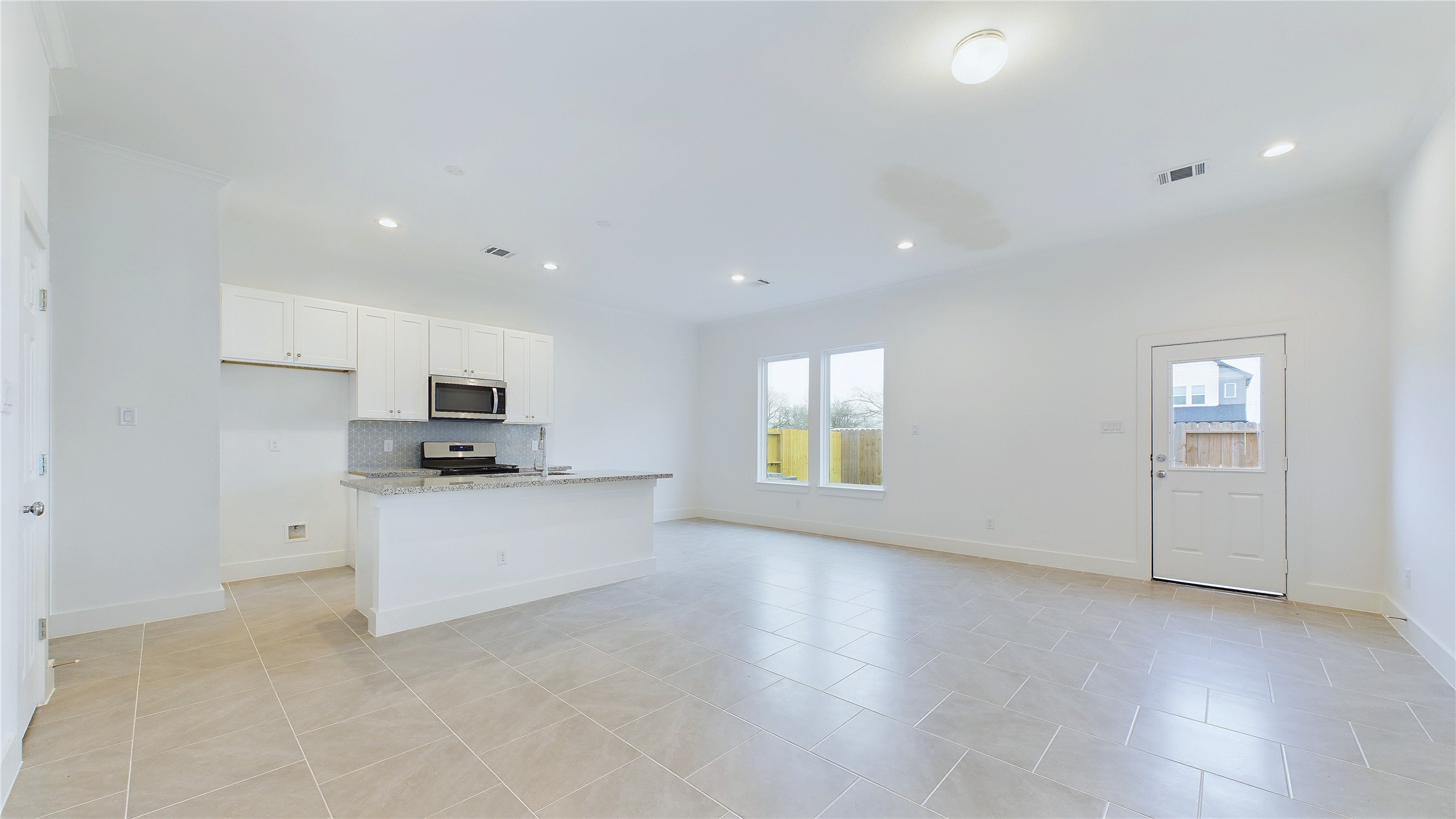 6404 Pregonero Lane Houston, TX 77048 - Photo 2 of 18 Photos are from another home built by the same builder
