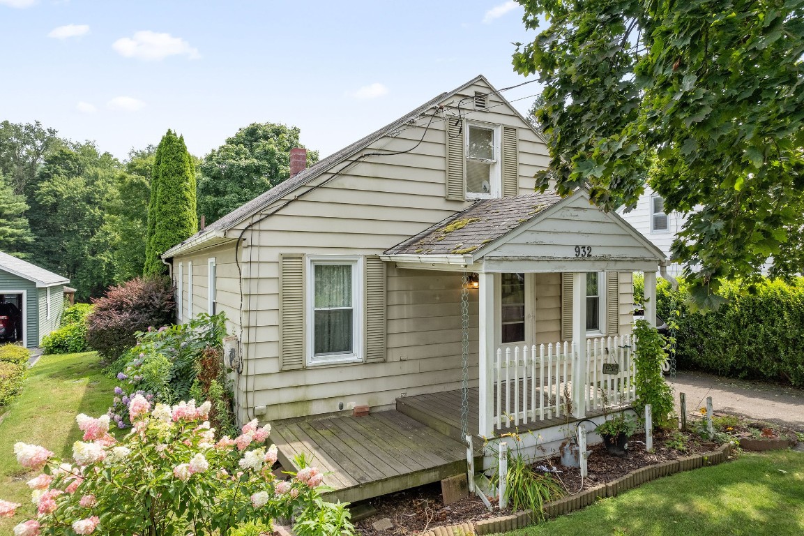 932 Vestal Road Vestal, NY 13850 - Photo 1 of 27 Gallery Image 1