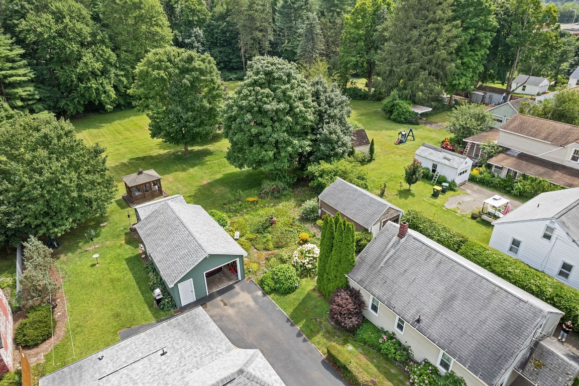 932 Vestal Road Vestal, NY 13850 - Photo 5 of 27 Gallery Image 5