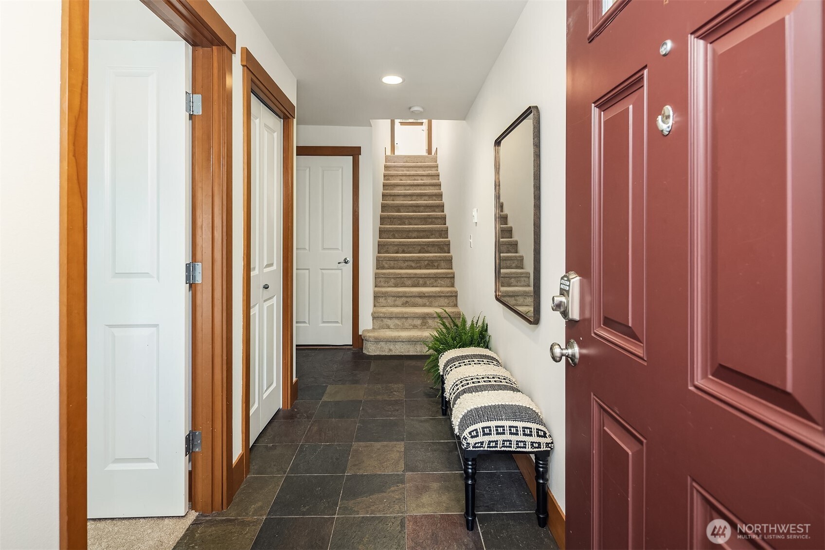 13726 Midvale Avenue North, Unit B Seattle, WA 98133 - Photo 5 of 31