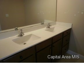 3202 Mackinaw Lane Springfield, IL 62711 - Photo 6 of 11 Gallery Image 6