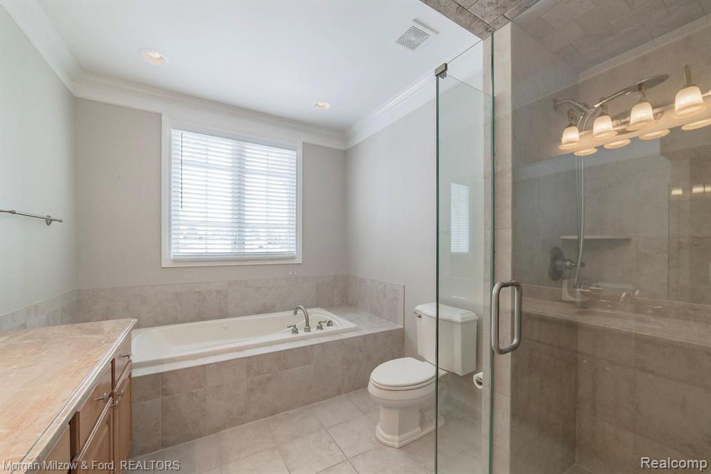 6968 Oakhurst Ridge Road Clarkston, MI 48348 - Photo 32 of 65